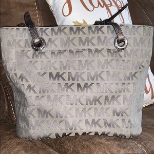 michael kors purse